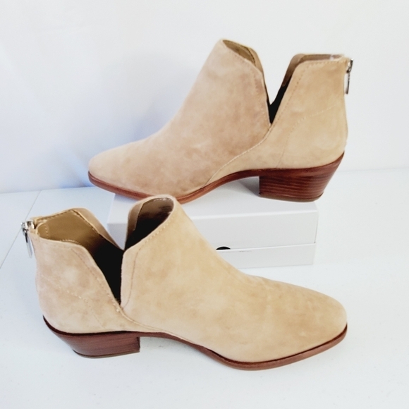 Vince Camuto Leather Abrinna Bootie Size 10 Back Zip Pull-on Ankle Shoe Boot NEW - Picture 15 of 15